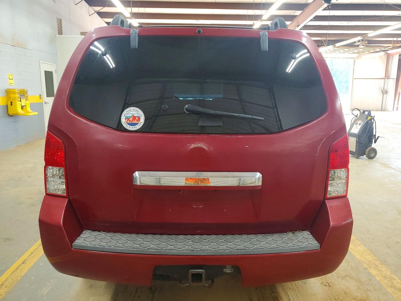 Nissan Pathfinder S