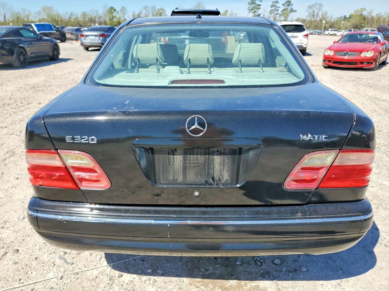 Mercedes-Benz E-Class 320 4matic