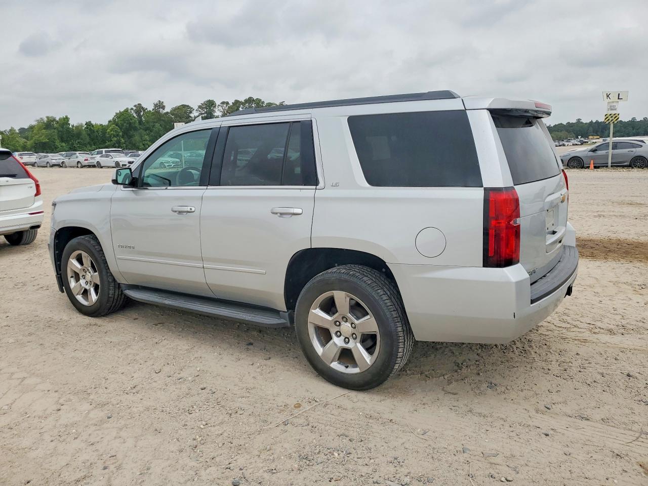 Chevrolet Tahoe C1500 Ls