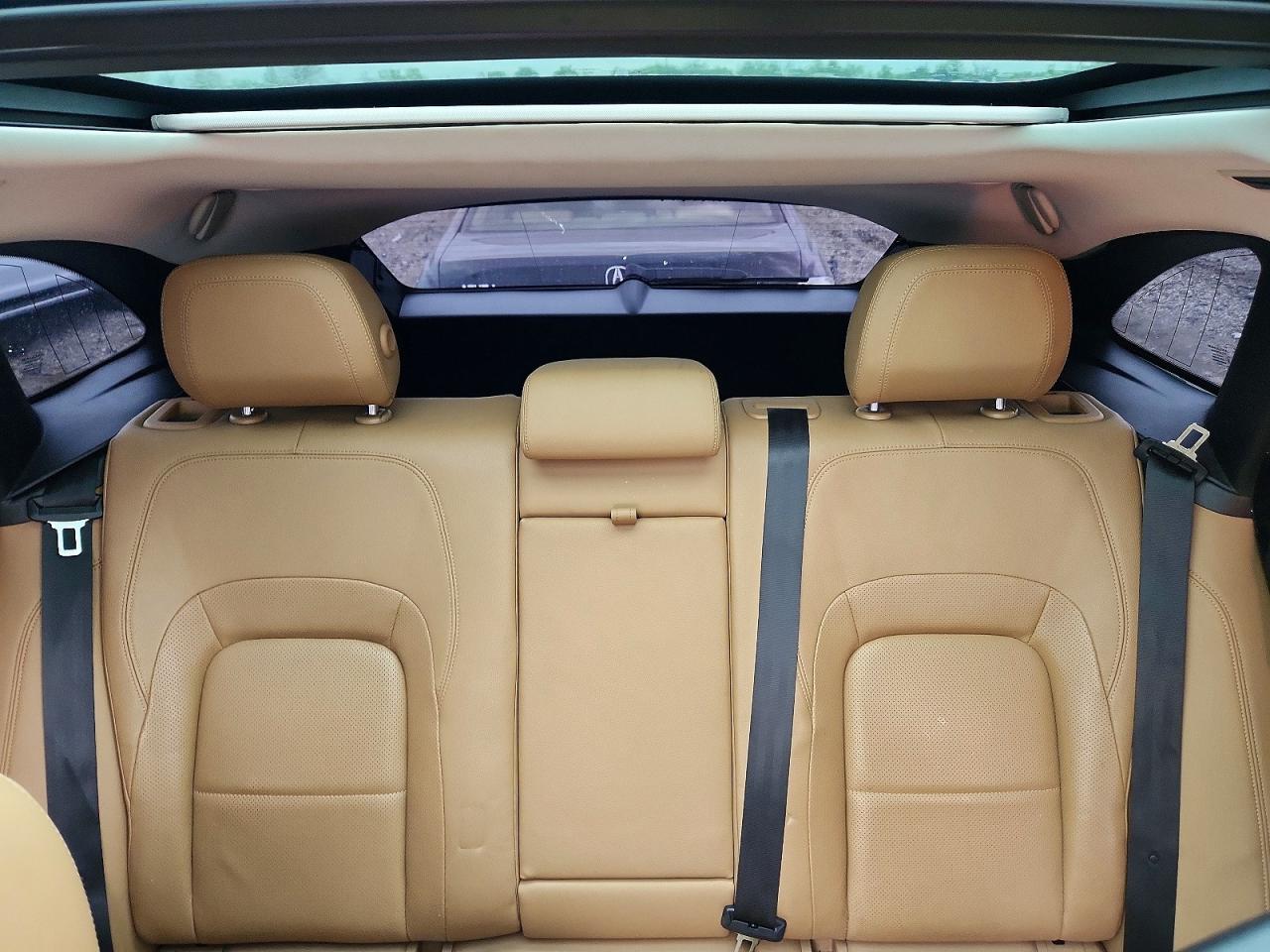Jaguar F-PACE S