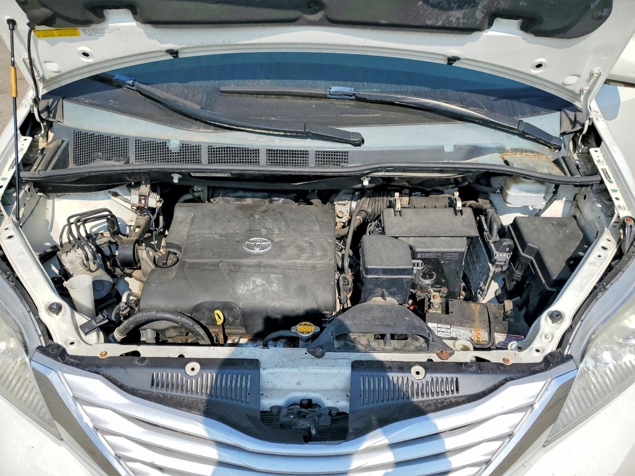 Toyota Sienna Limited 7-passenger