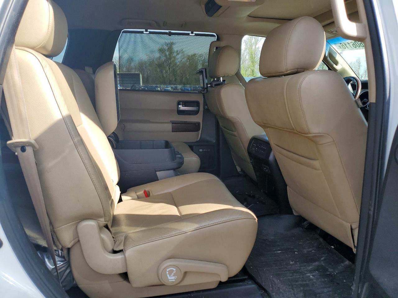 Toyota Sequoia Platinum