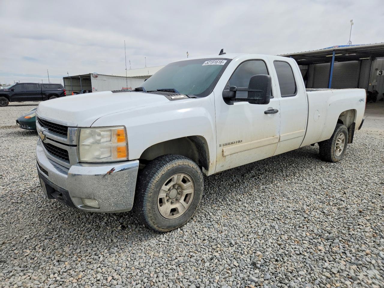 Salvage Chevrolet Silverado Image