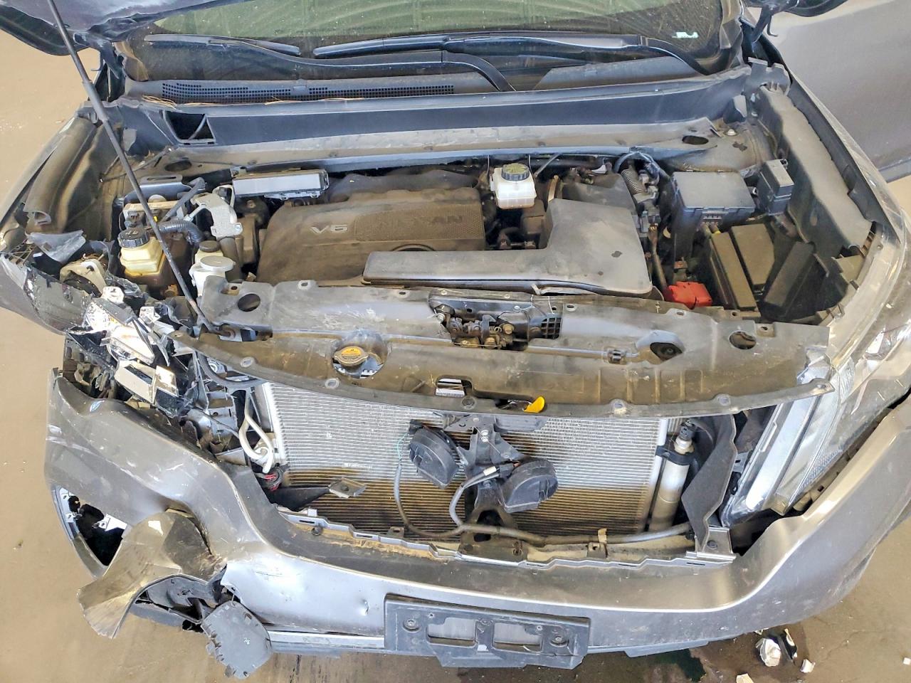 Nissan Pathfinder Sv