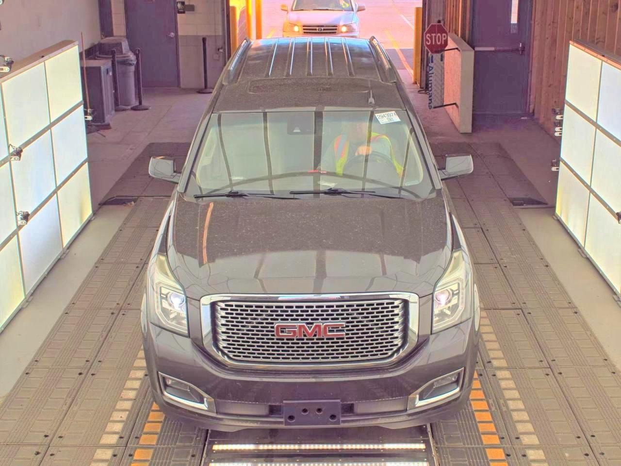 GMC Yukon Denali