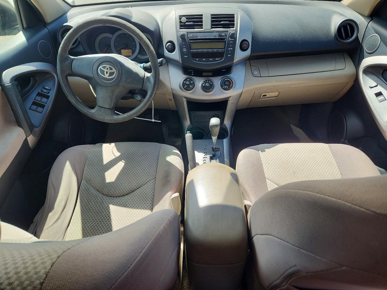 Toyota RAV4 Base