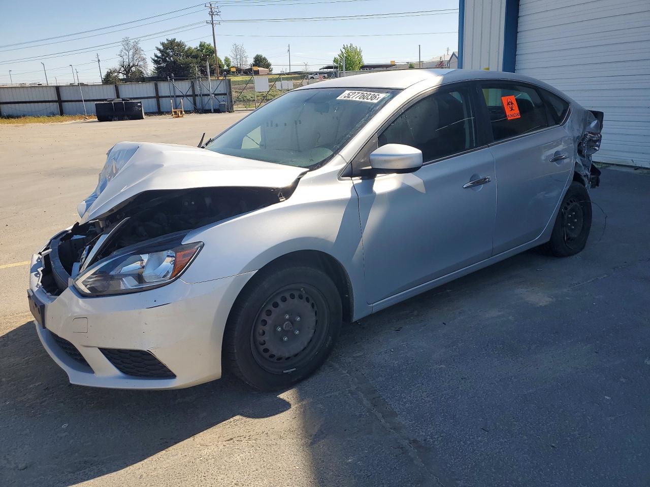 Salvage Nissan Sentra Image