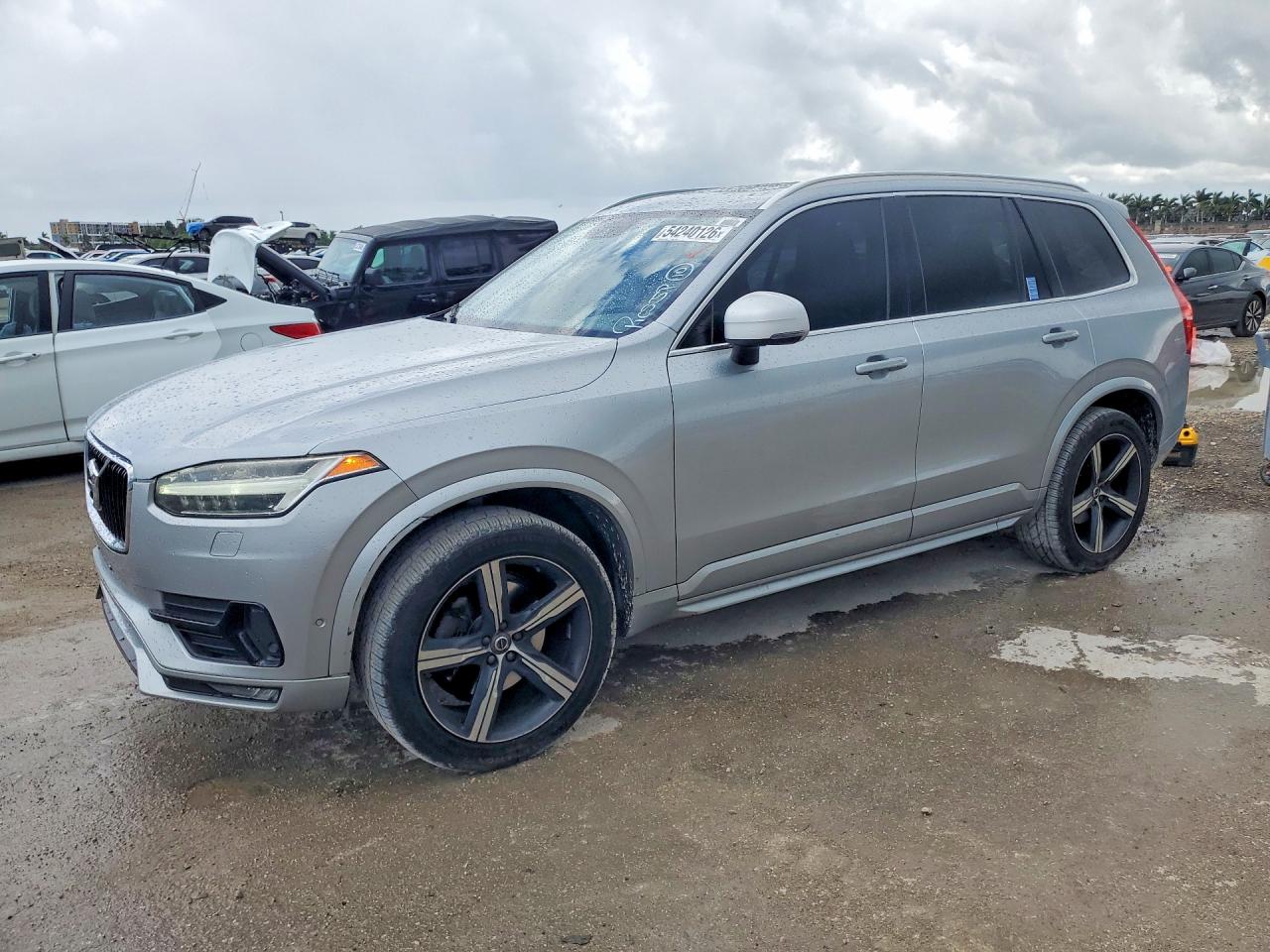 Salvage Volvo XC90 Image