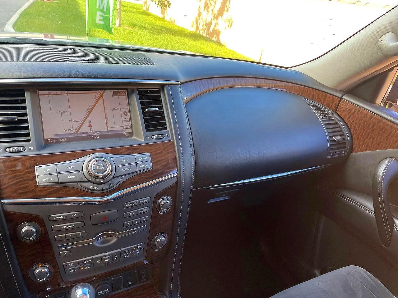 Nissan Armada Sv