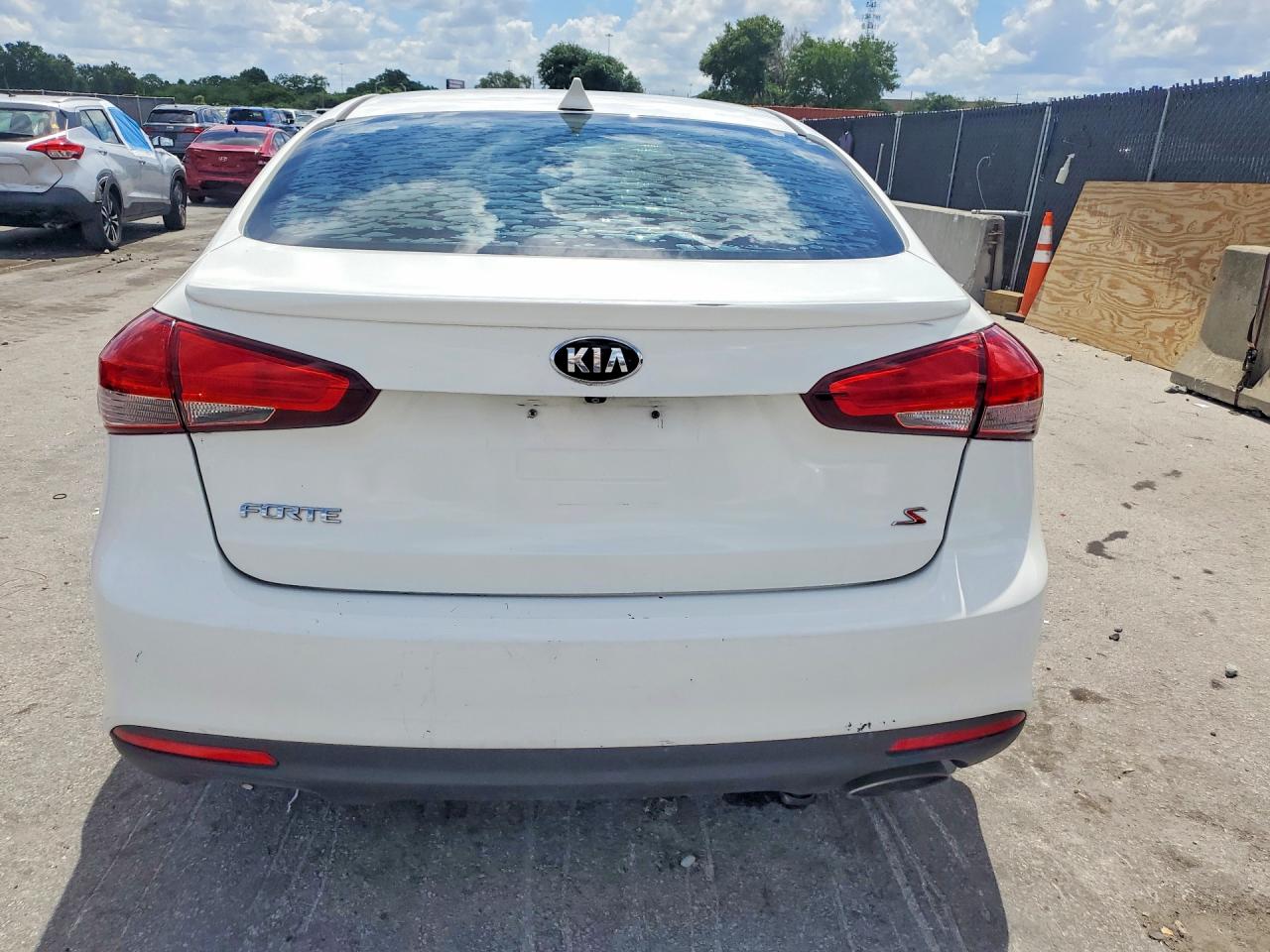 Kia Forte S