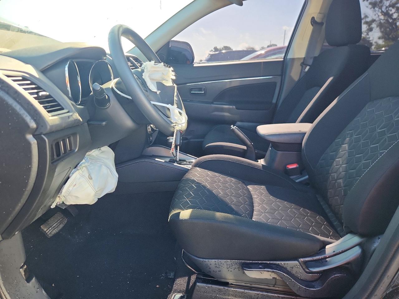 Mitsubishi Outlander S