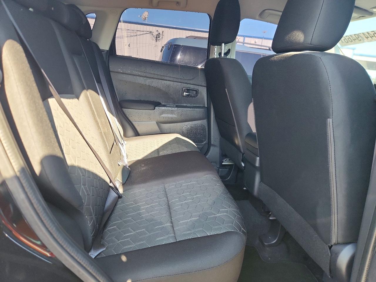 Mitsubishi Outlander S