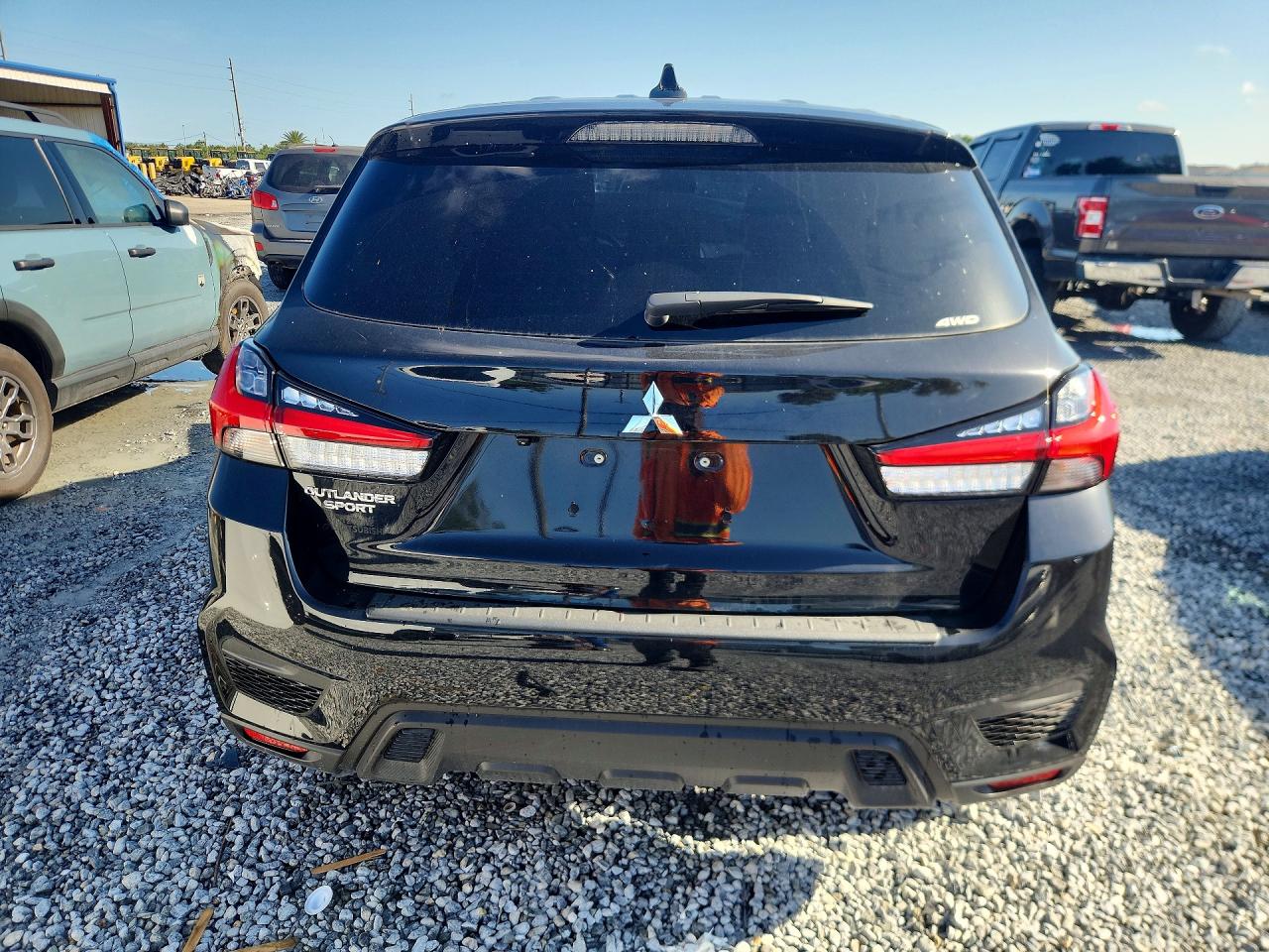 Mitsubishi Outlander S