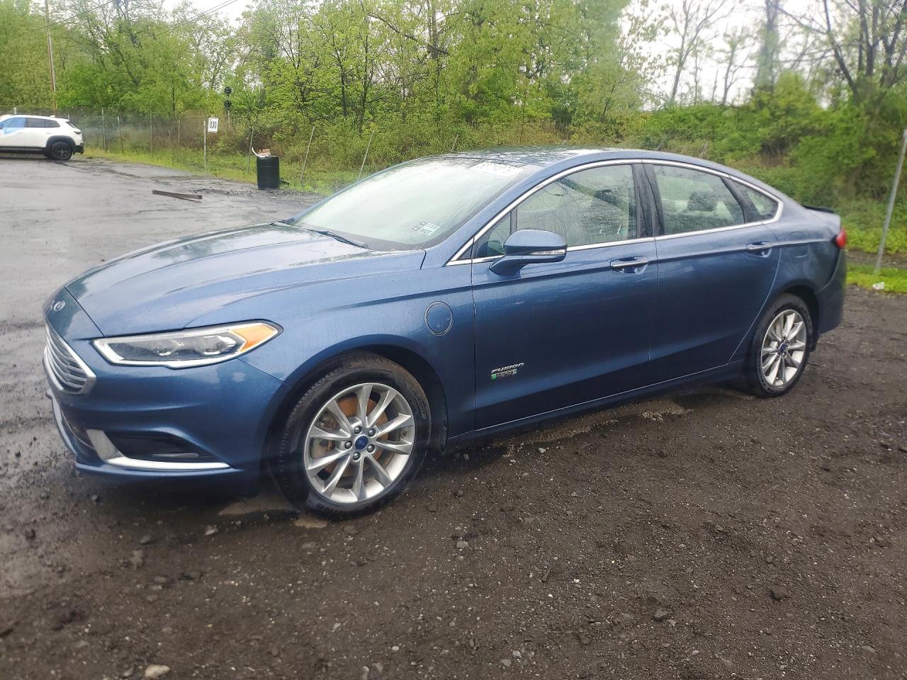 Salvage Ford Fusion Image