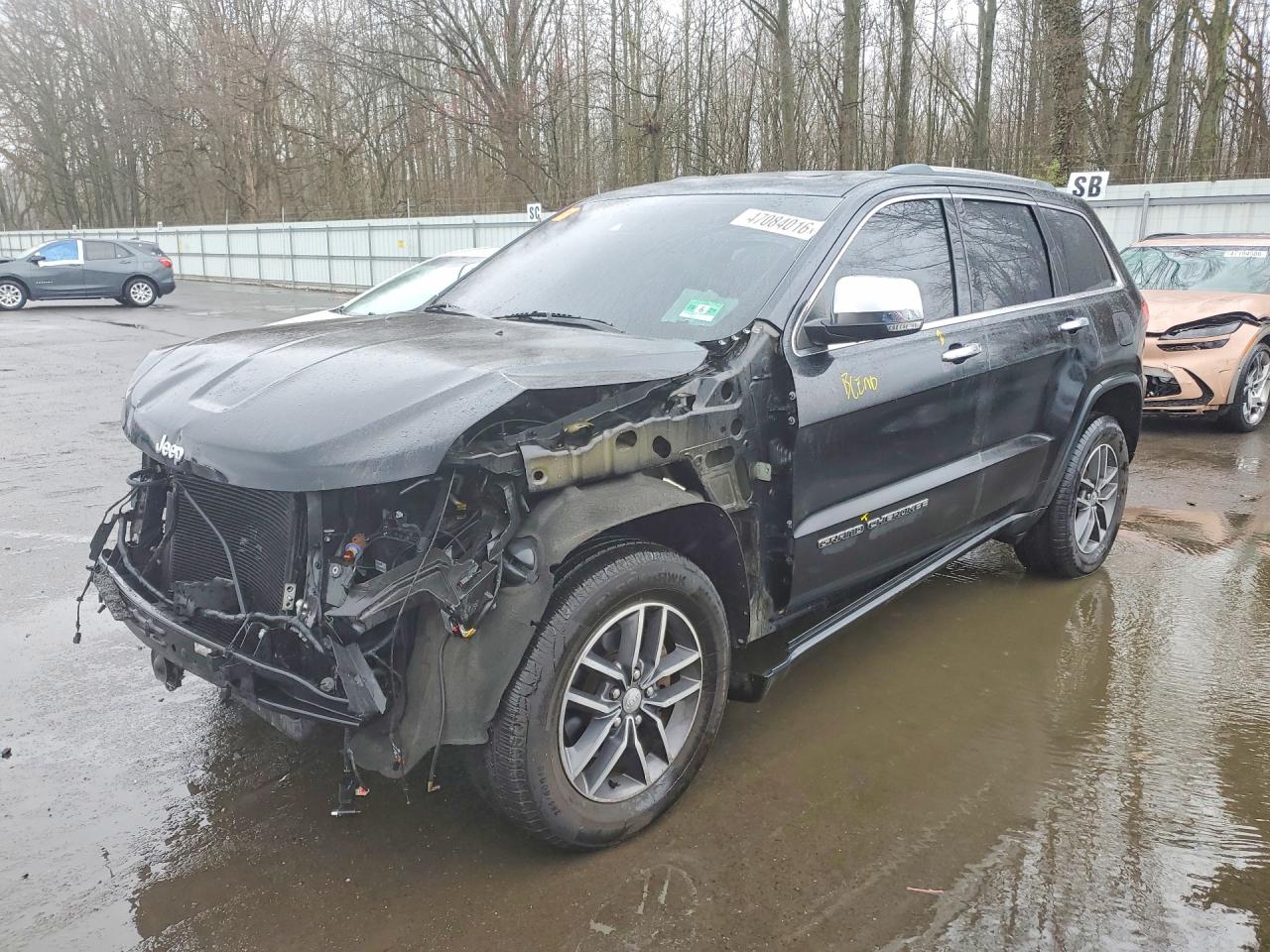 Salvage Jeep Cherokee Image