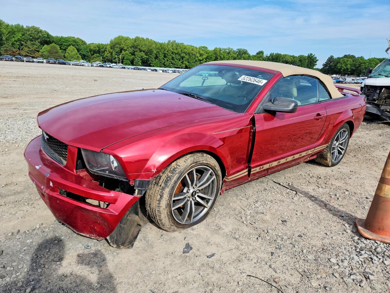 Salvage Ford Mustang Image