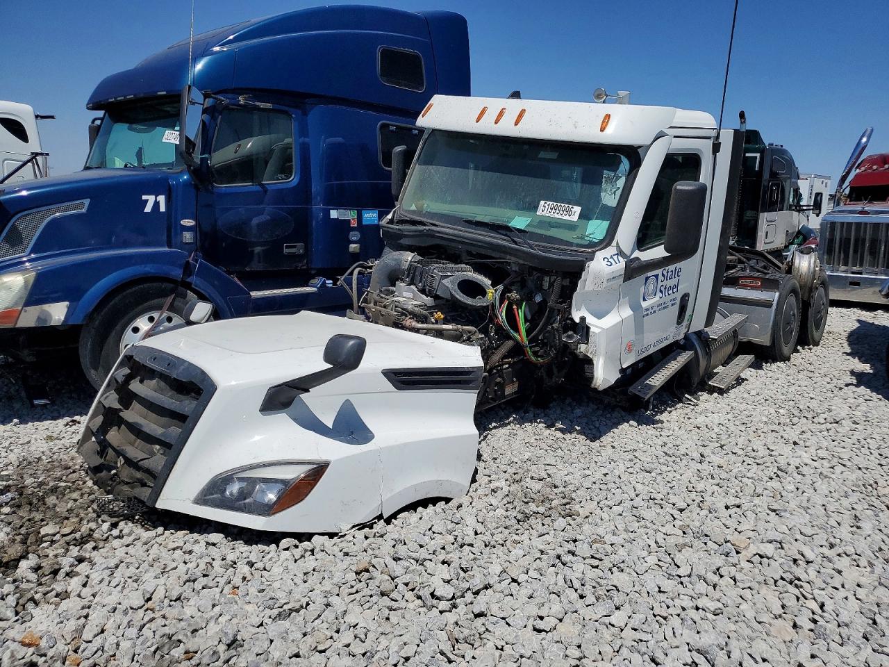 Freightliner Cascadia 126