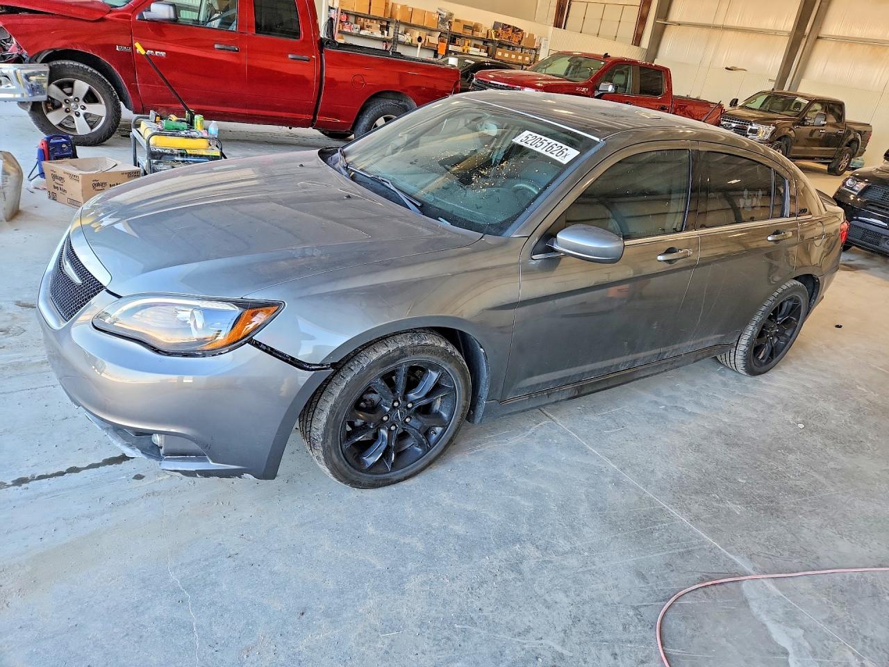 Salvage Chrysler 200 Image
