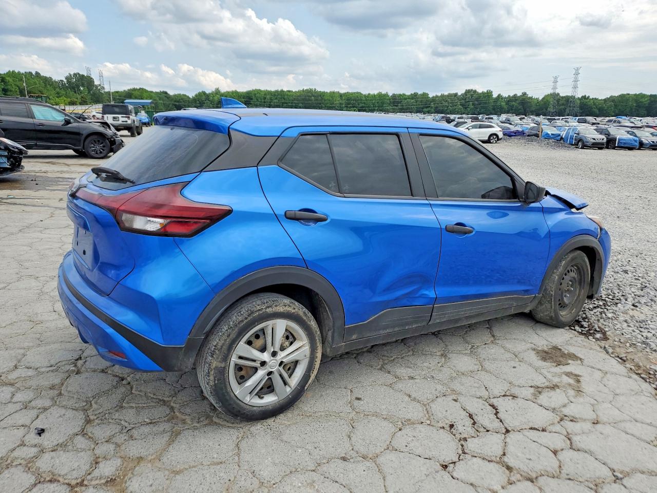 Nissan Kicks S