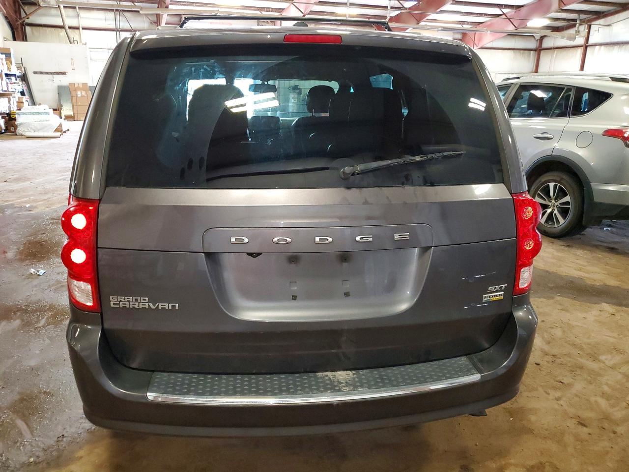 Dodge Caravan Sxt