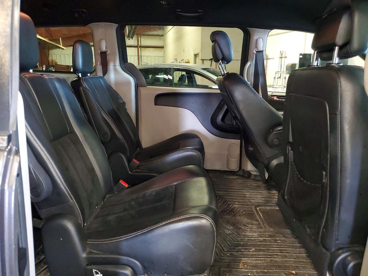 Dodge Caravan Sxt