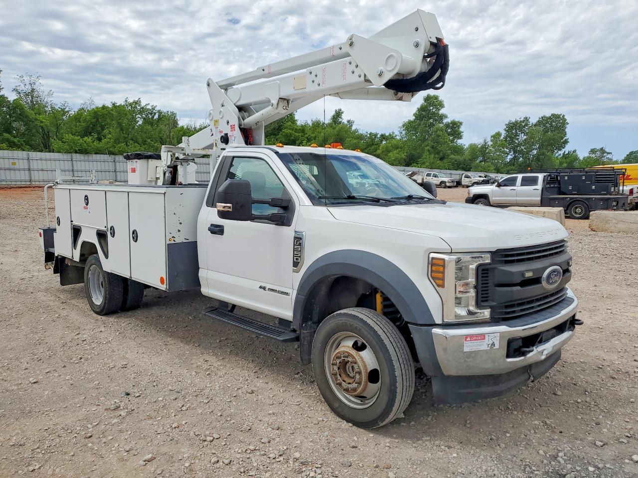 Ford F-550 Super Duty