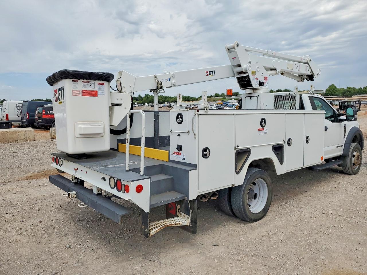 Ford F-550 Super Duty