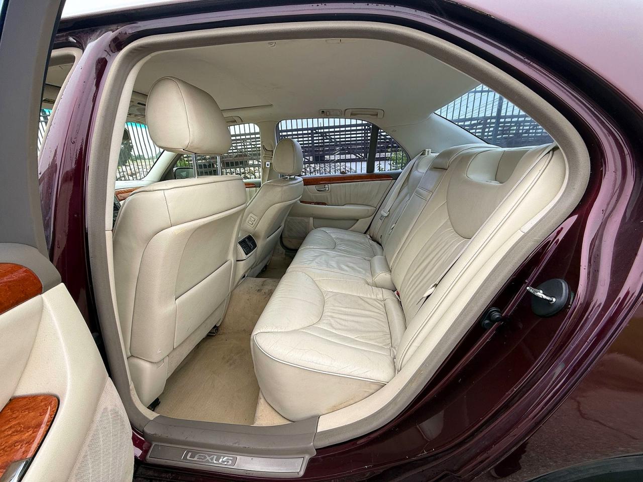 Lexus LS 430
