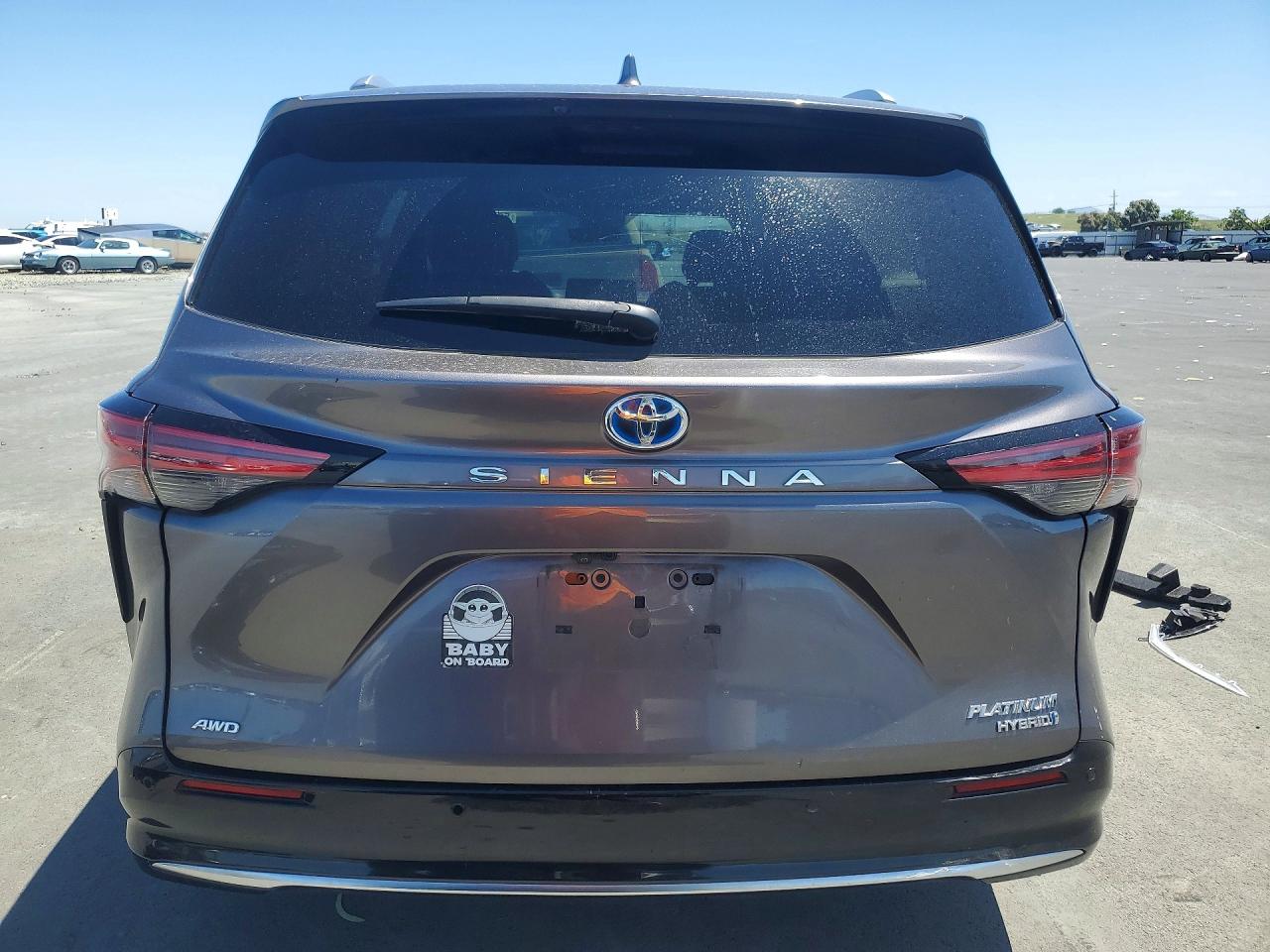 Toyota Sienna Platinum 7-passenger