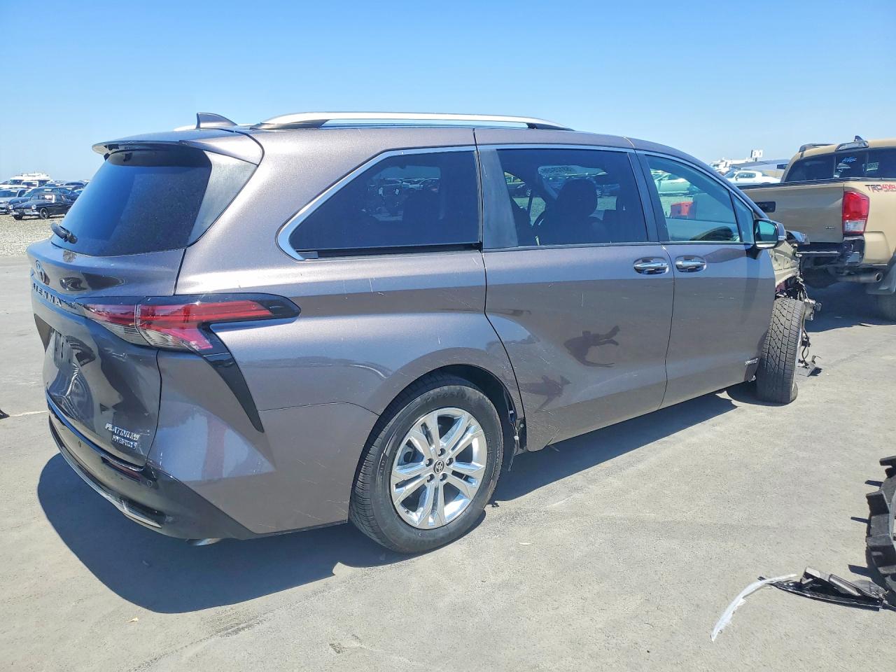 Toyota Sienna Platinum 7-passenger