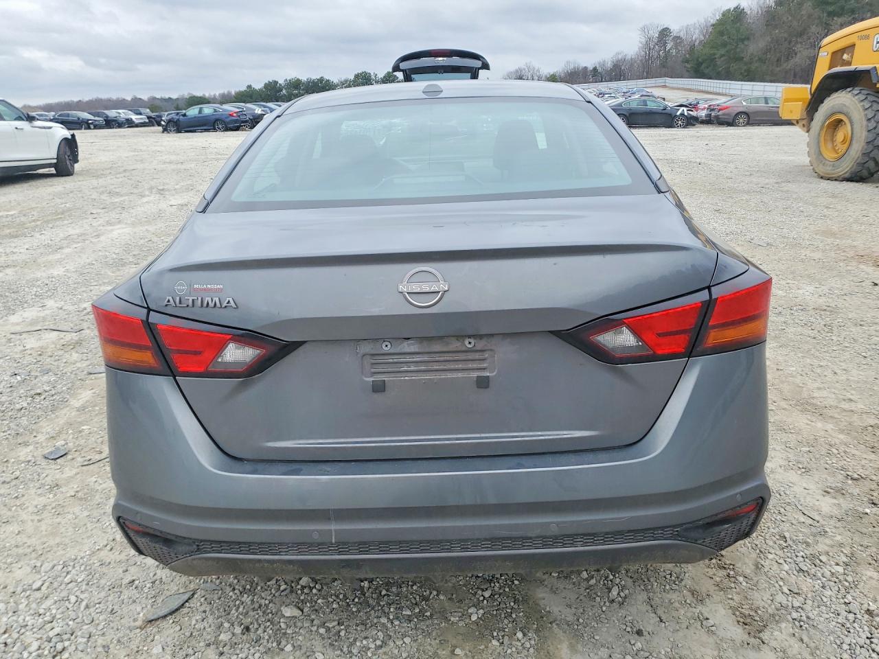 Nissan Altima S