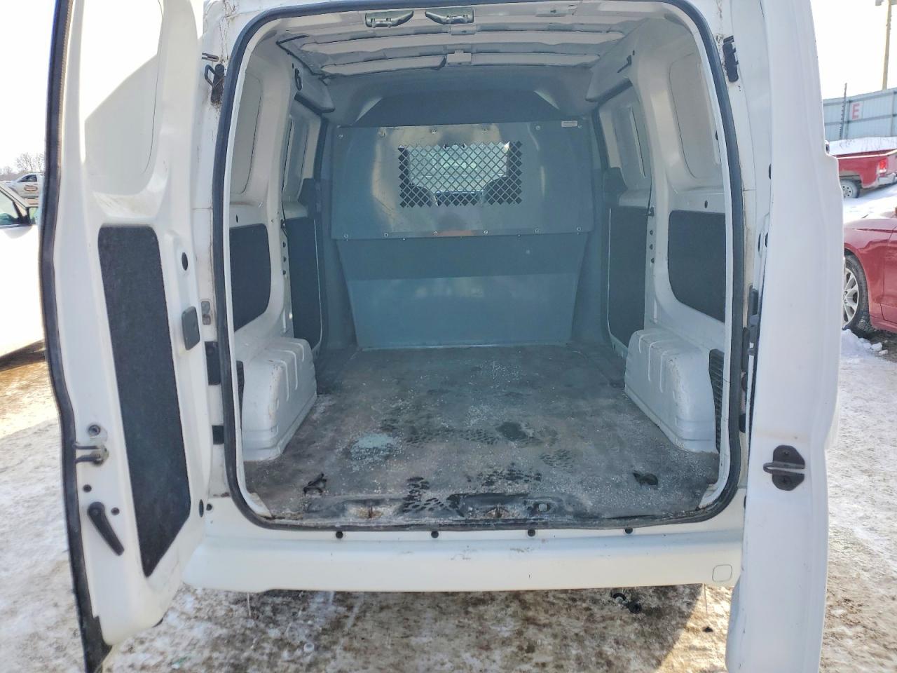 Nissan Nv