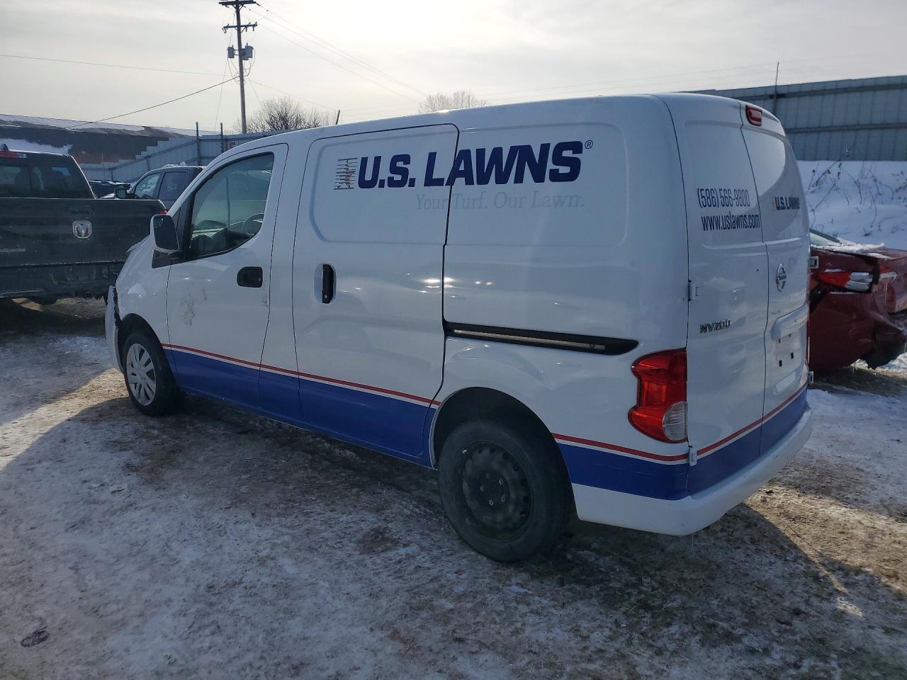 Nissan Nv