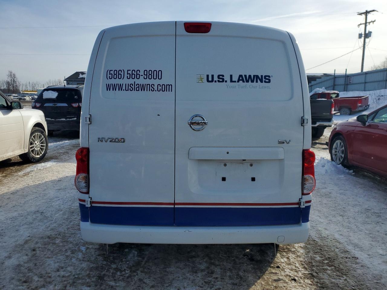 Nissan Nv