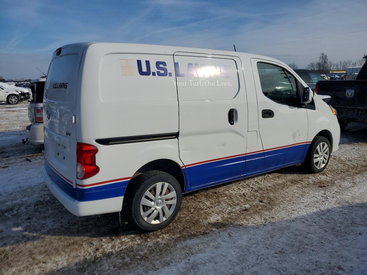 Nissan Nv