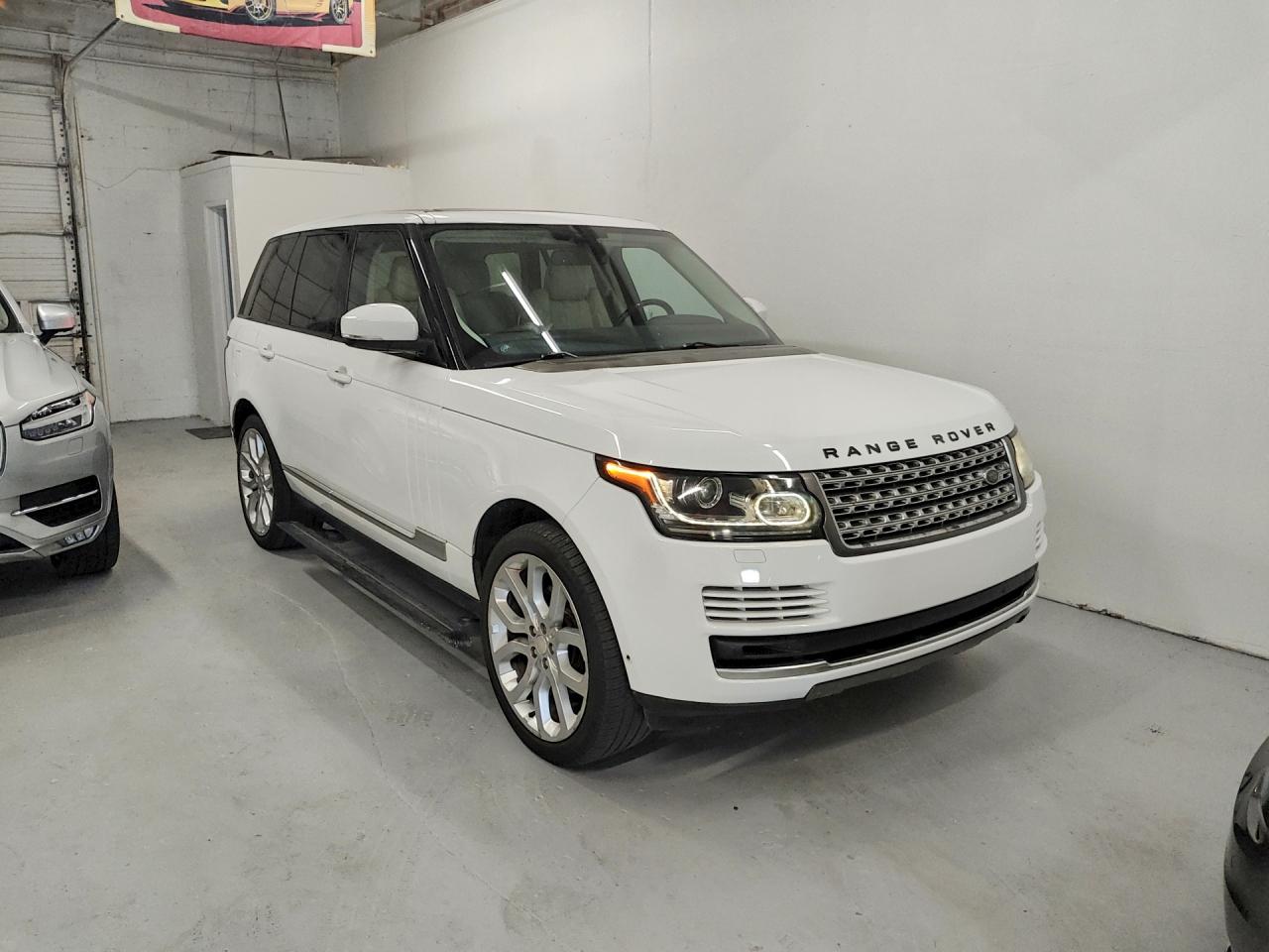 Salvage Land Rover Range Rover Image