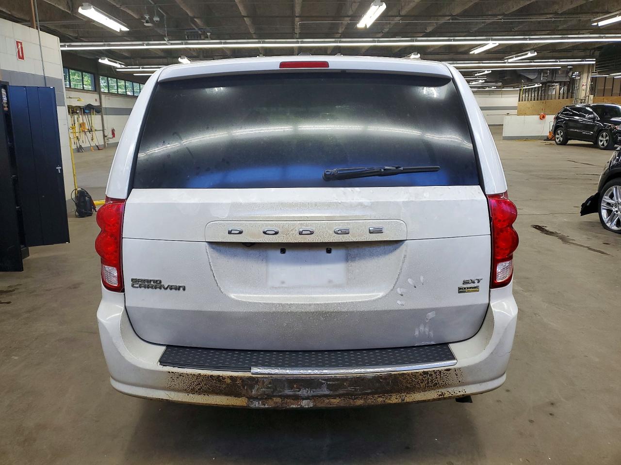 Dodge Caravan Sxt