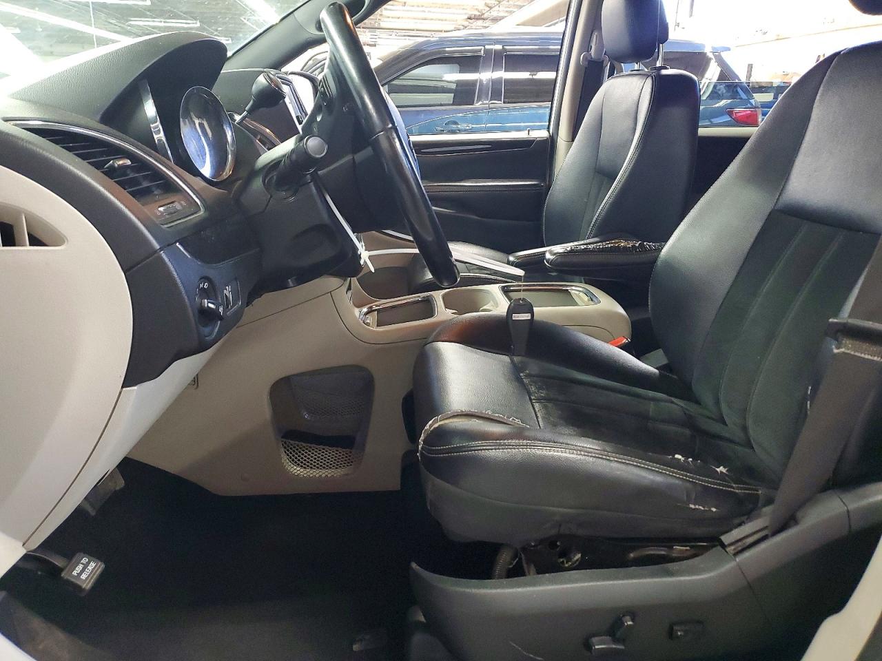Dodge Caravan Sxt