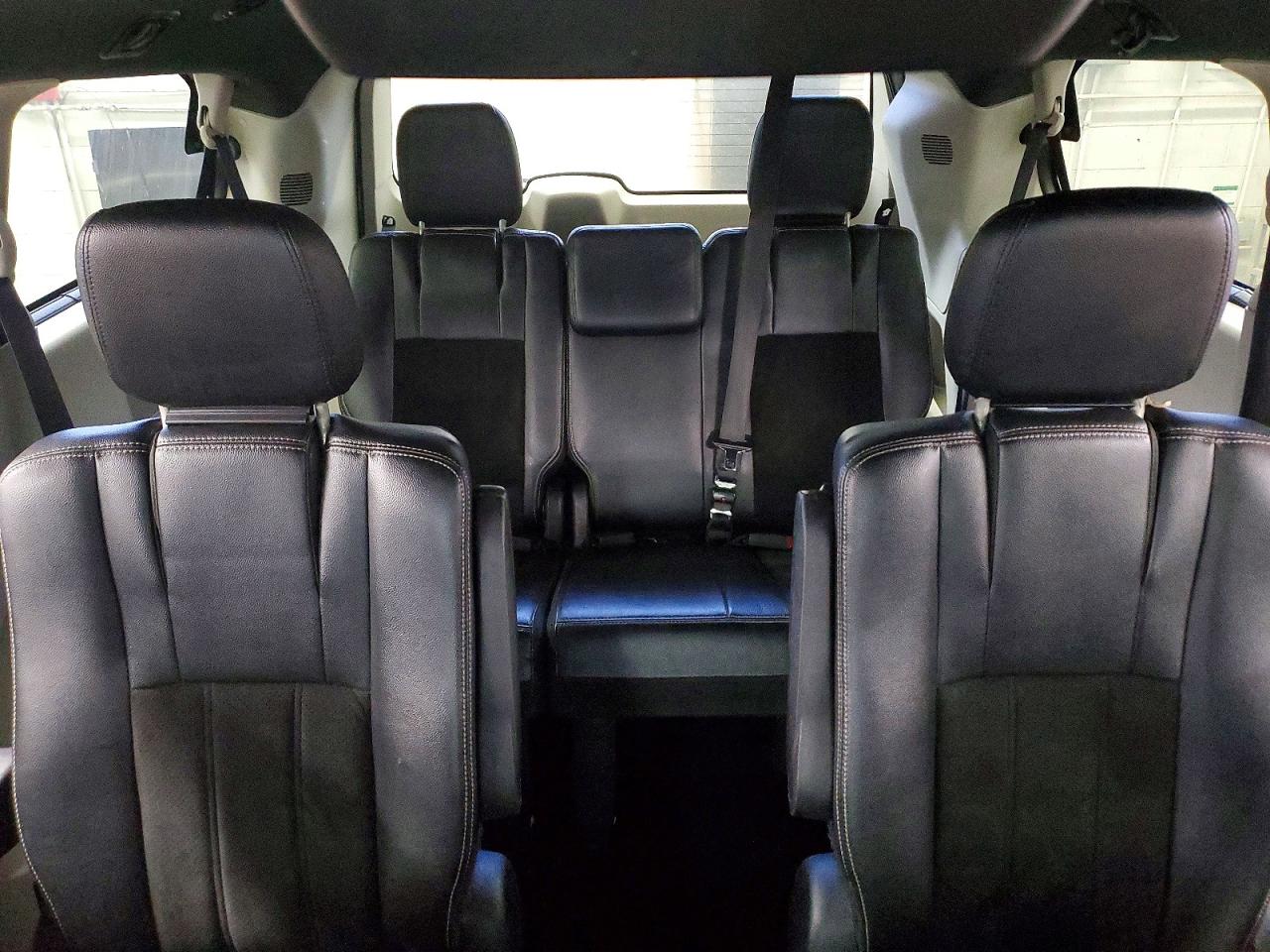 Dodge Caravan Sxt
