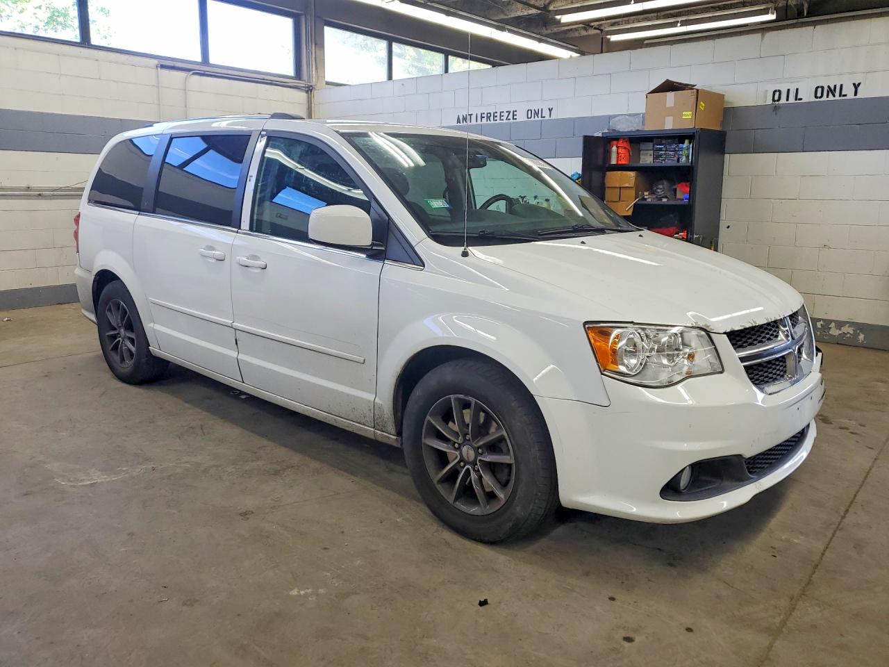 Dodge Caravan Sxt