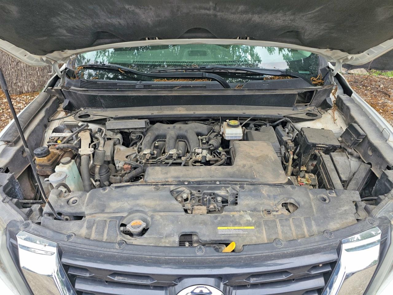 Nissan Pathfinder Sv