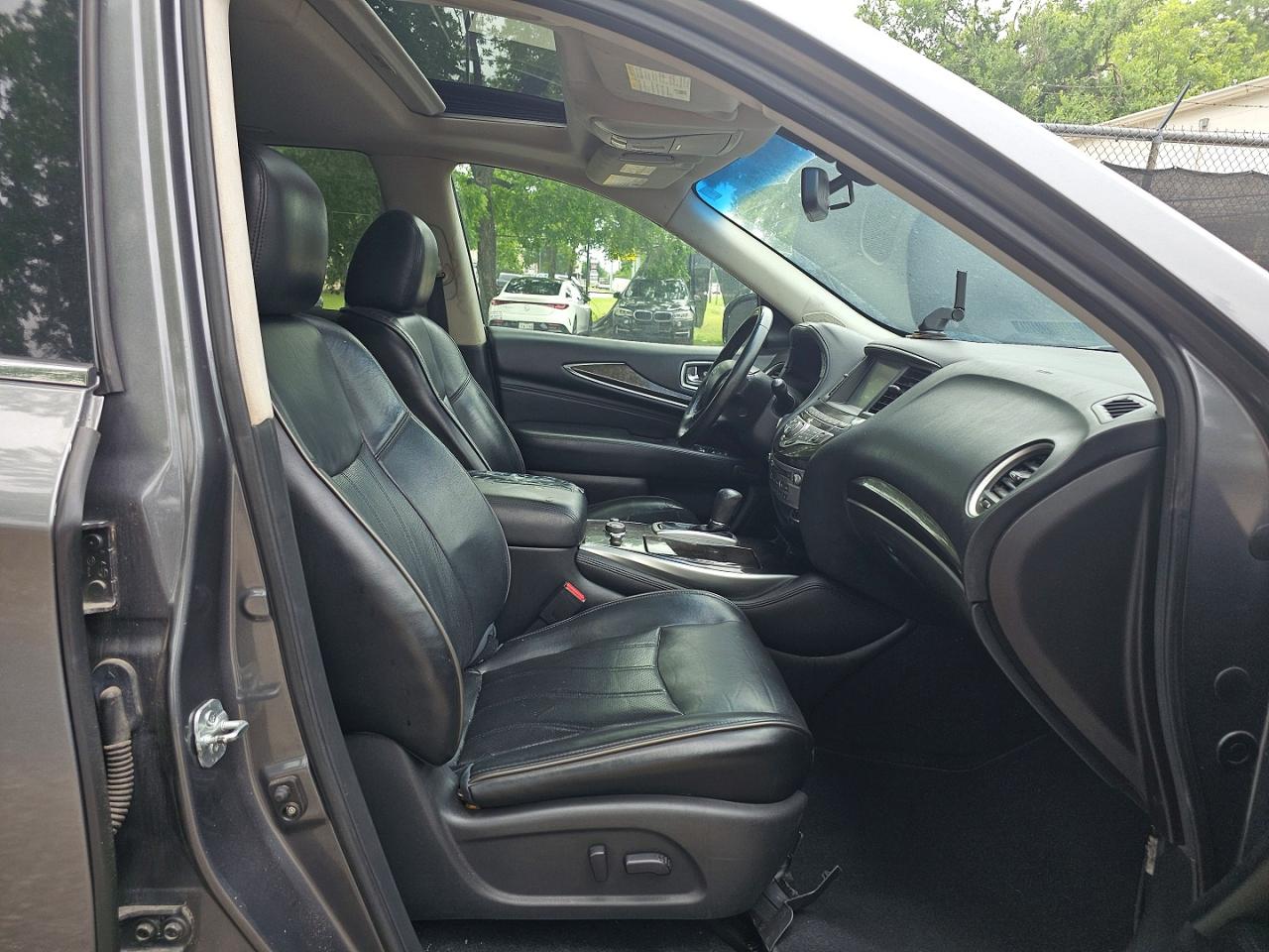INFINITI Qx Base