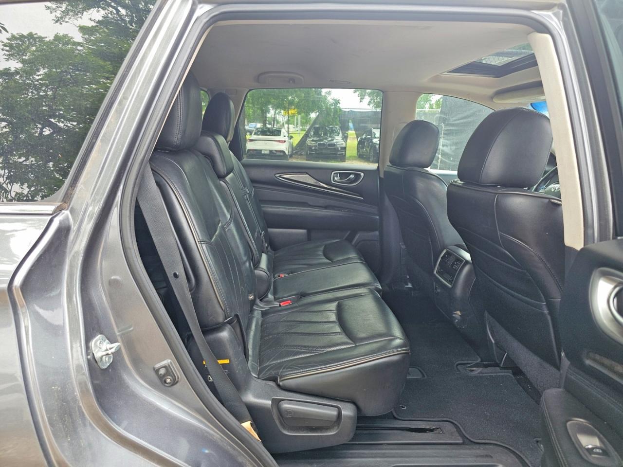 INFINITI Qx Base