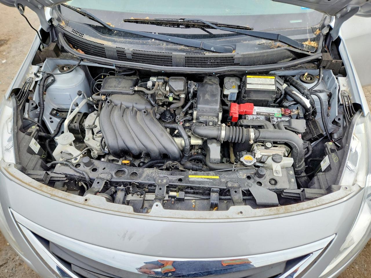 Nissan Versa 1.6 S Plus