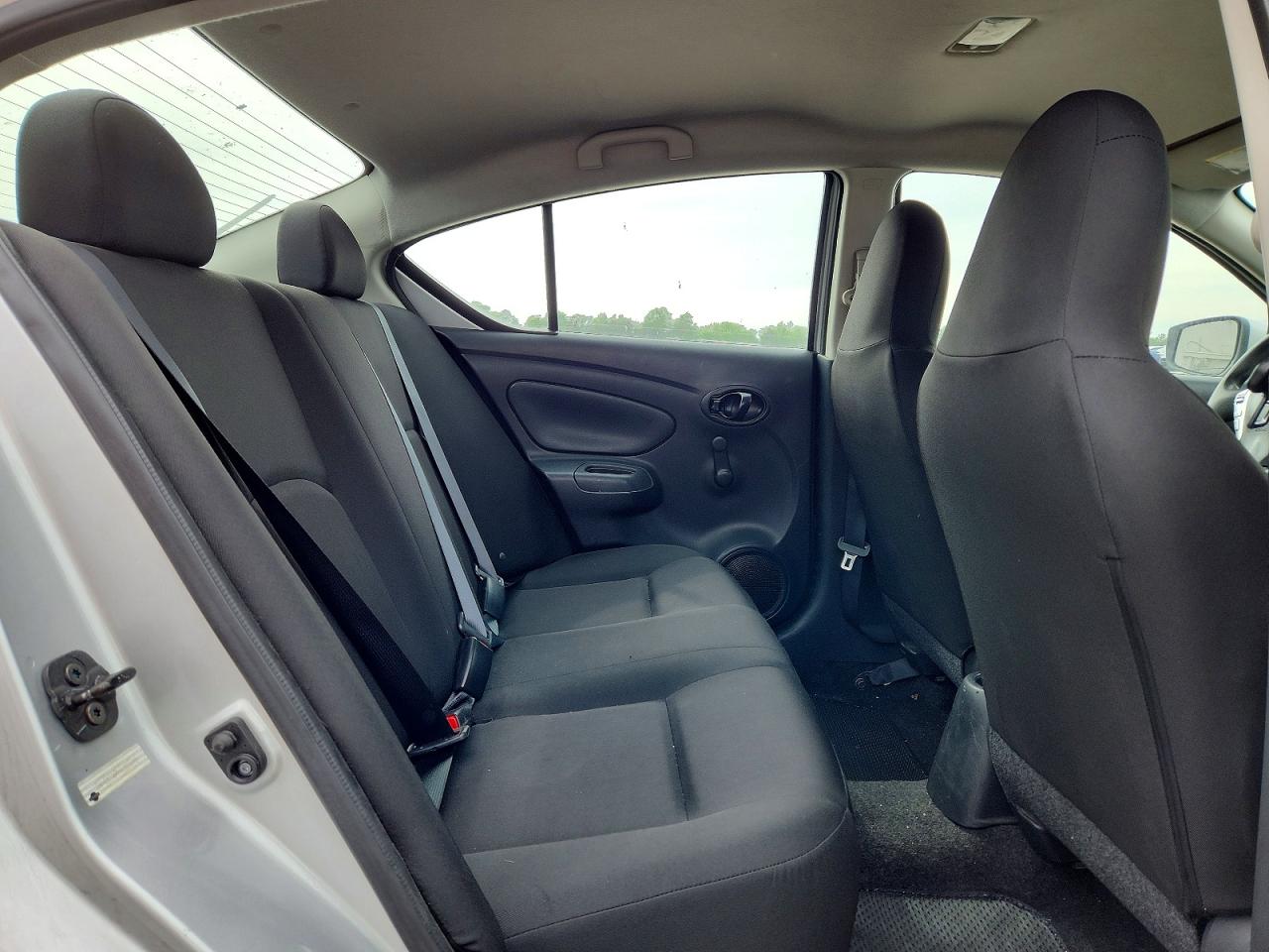 Nissan Versa 1.6 S Plus