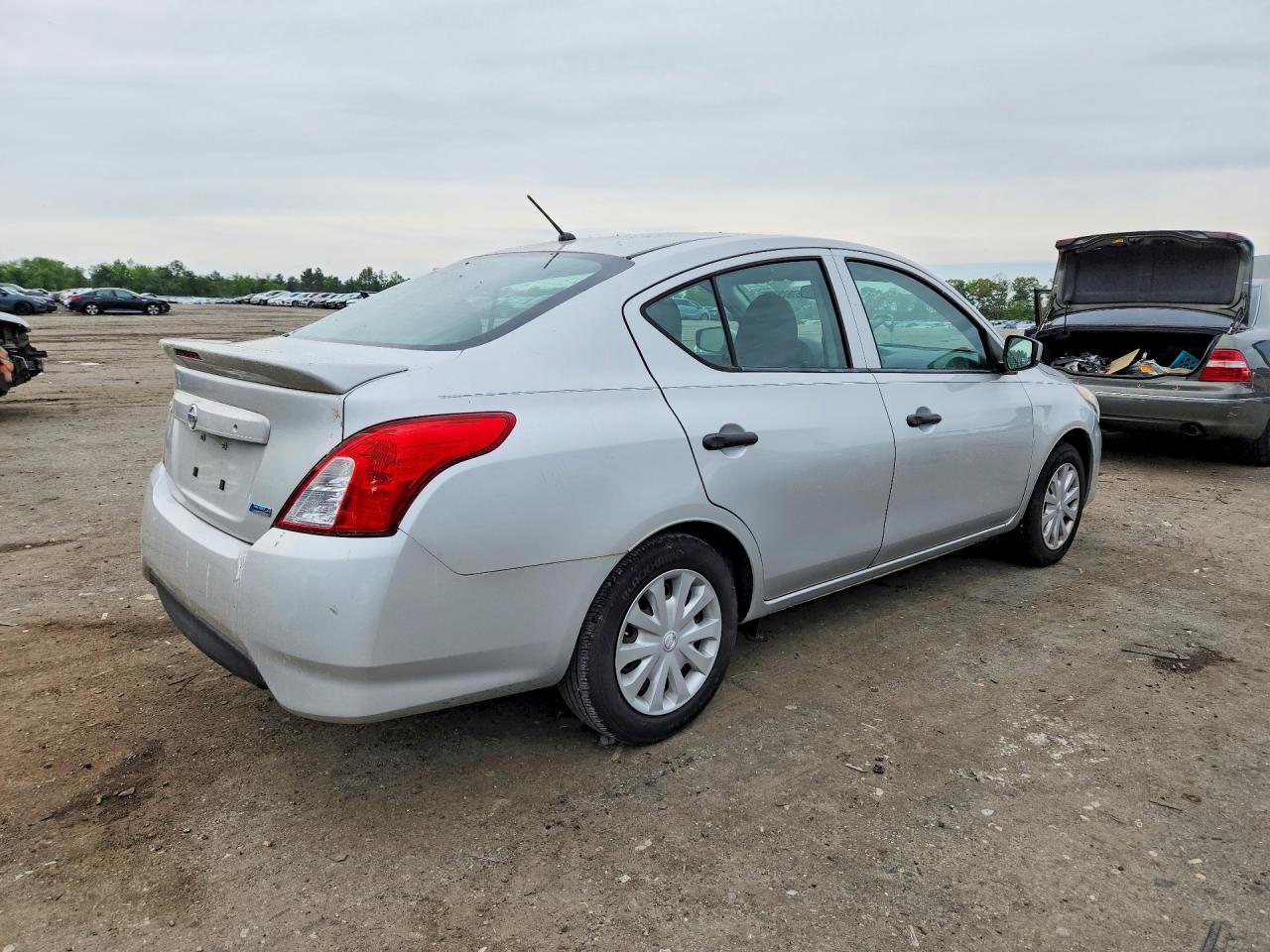 Nissan Versa 1.6 S Plus