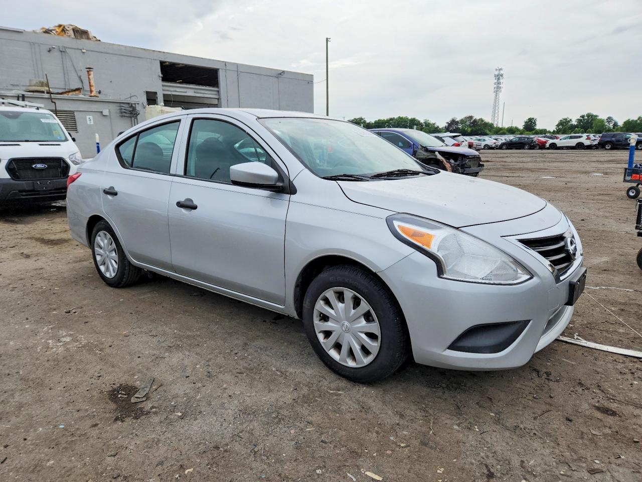 Nissan Versa 1.6 S Plus