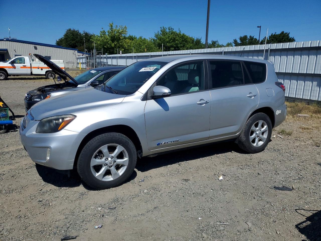 Salvage Toyota RAV4 Image