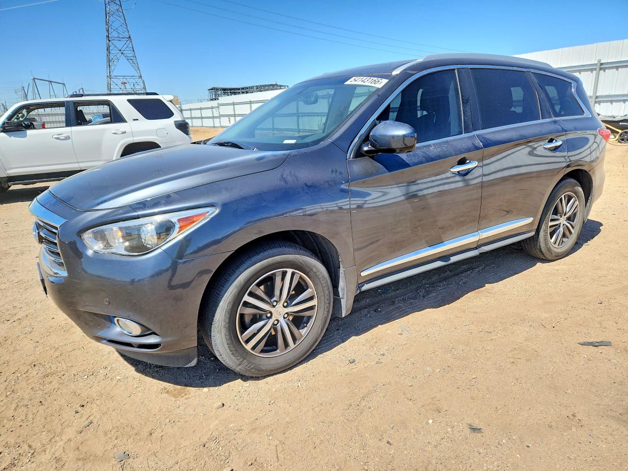 Salvage INFINITI JX35 Image