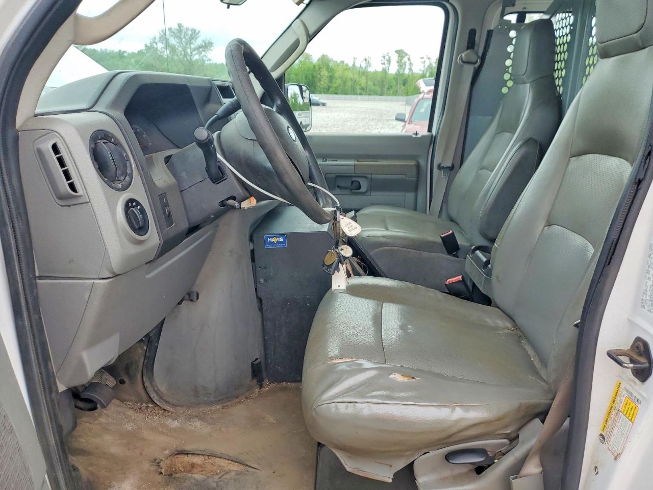 Ford Econoline E250 Van